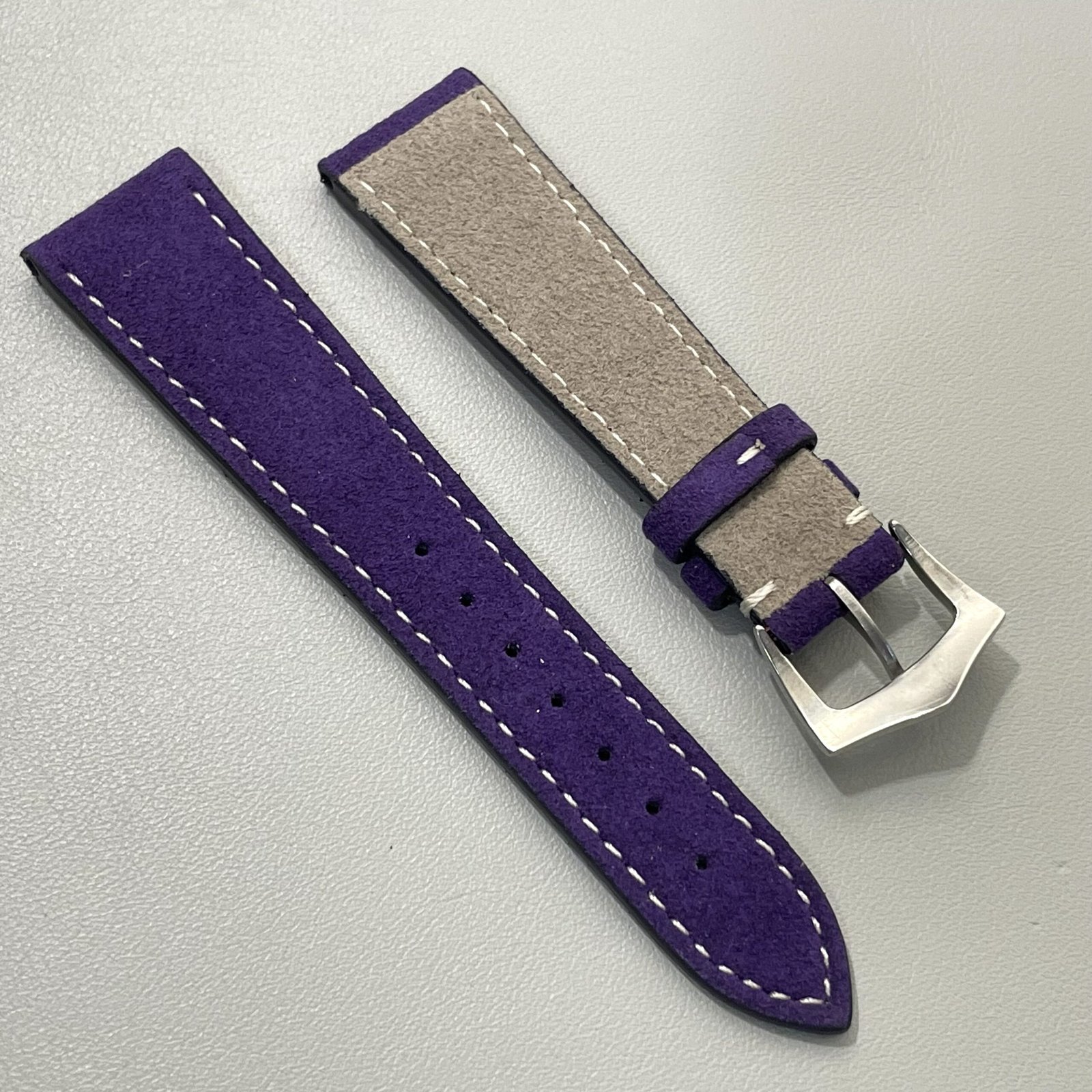Alcantara viola imperiale - immagine 2