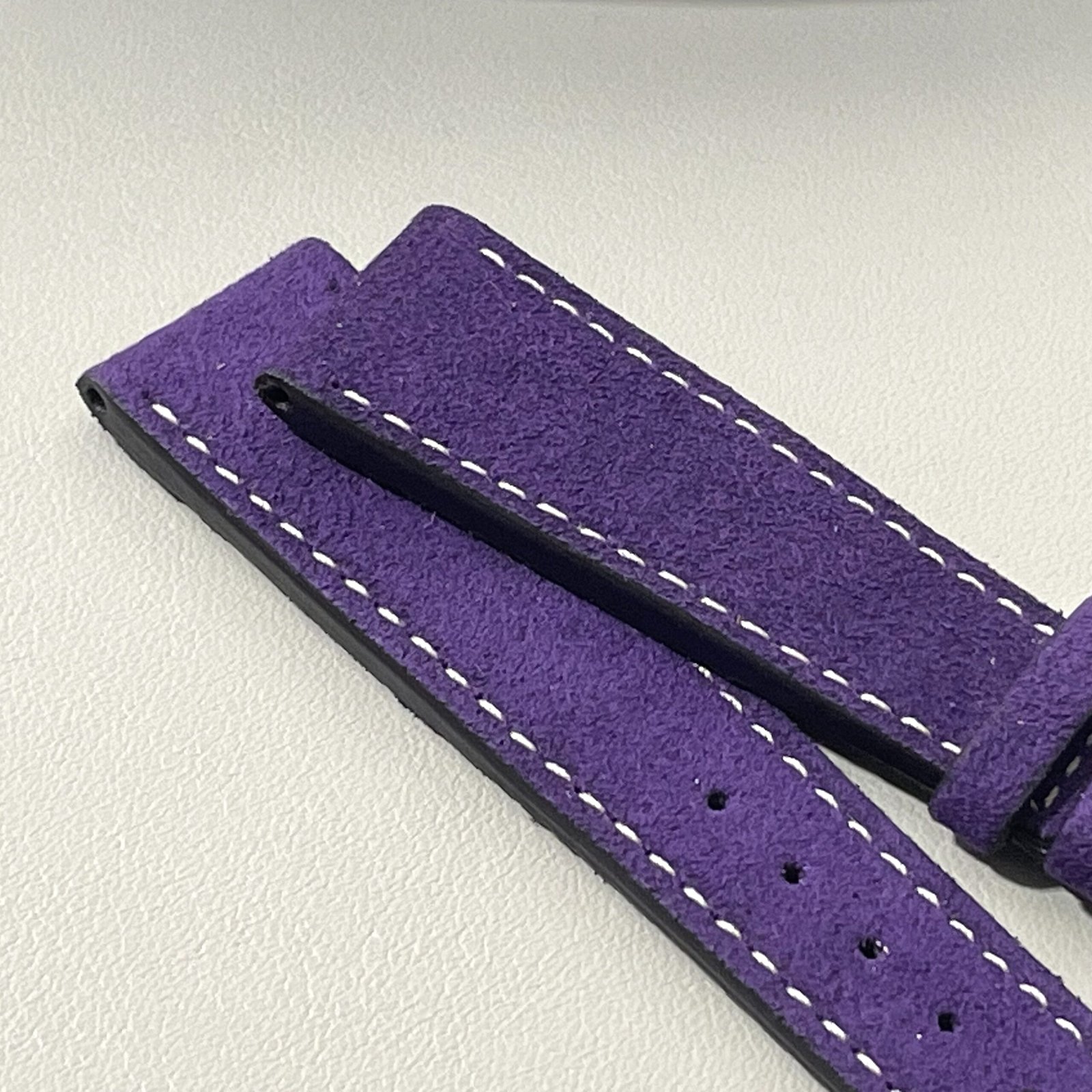 Alcantara viola imperiale - immagine 7