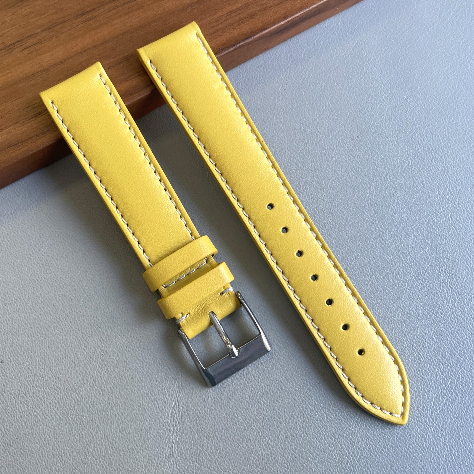 Vitello liscio giallo